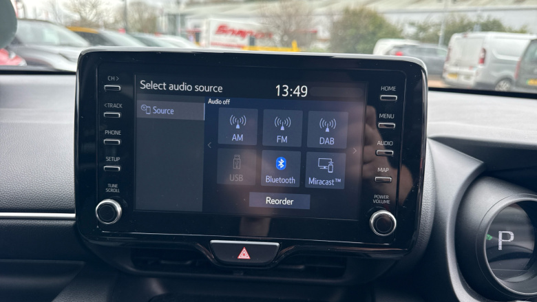 Toyota Yaris 1.5 Hybrid Design 5dr CVT Hybrid Hatchback